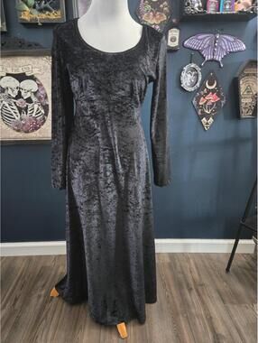 Vintage black velvet long sleeve gothic witchy dress